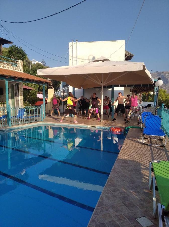 Aparthotel Mary Popi Panormos  Exteriér fotografie